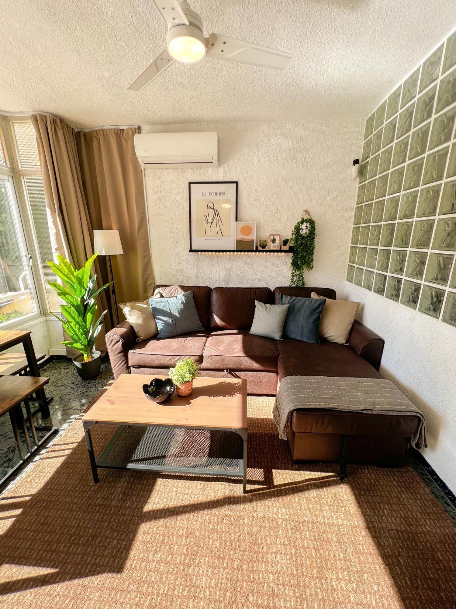 Cozy And Bright Flat With Pool Apartman Torremolinos Kültér fotó